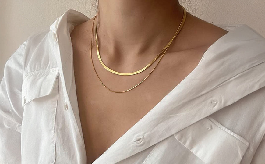 7 Stunning Gold Chains For Your Day-To-Night Look