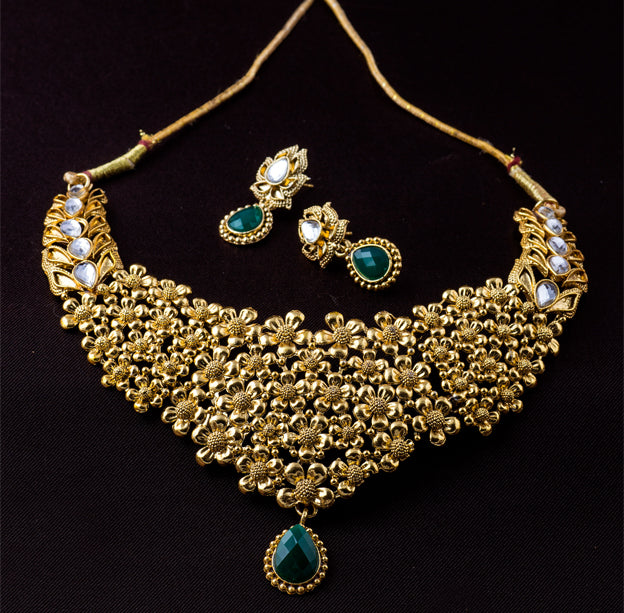 Flower design gold Jewellery